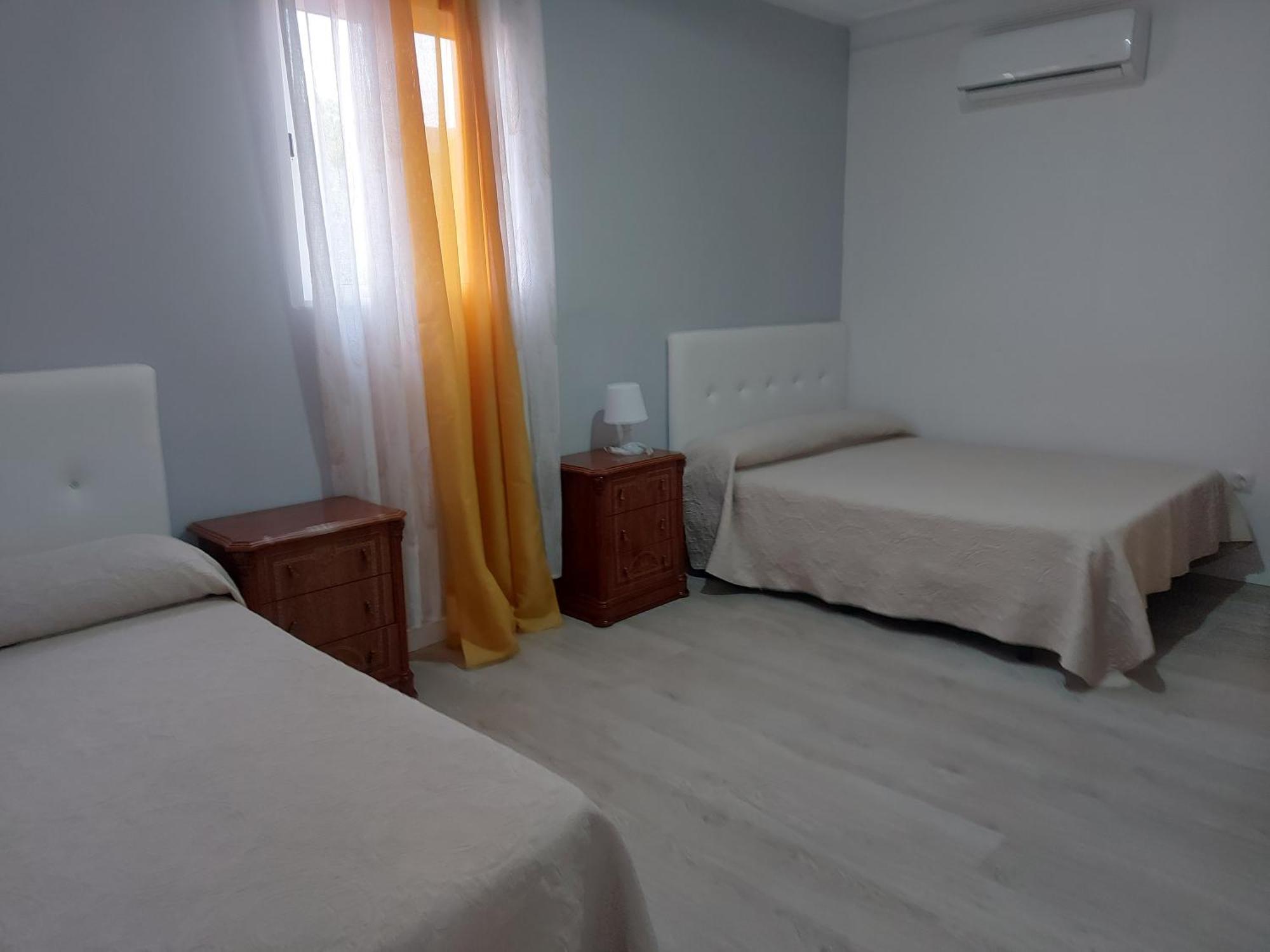 Hostal Fuente Del Pino Jumilla Ngoại thất bức ảnh